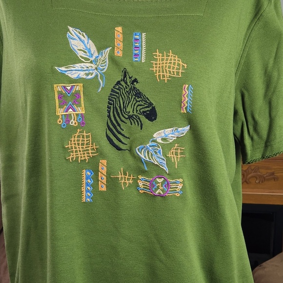 Cabin Creek Embroidered Zebra T-shirt - Picture 3 of 4